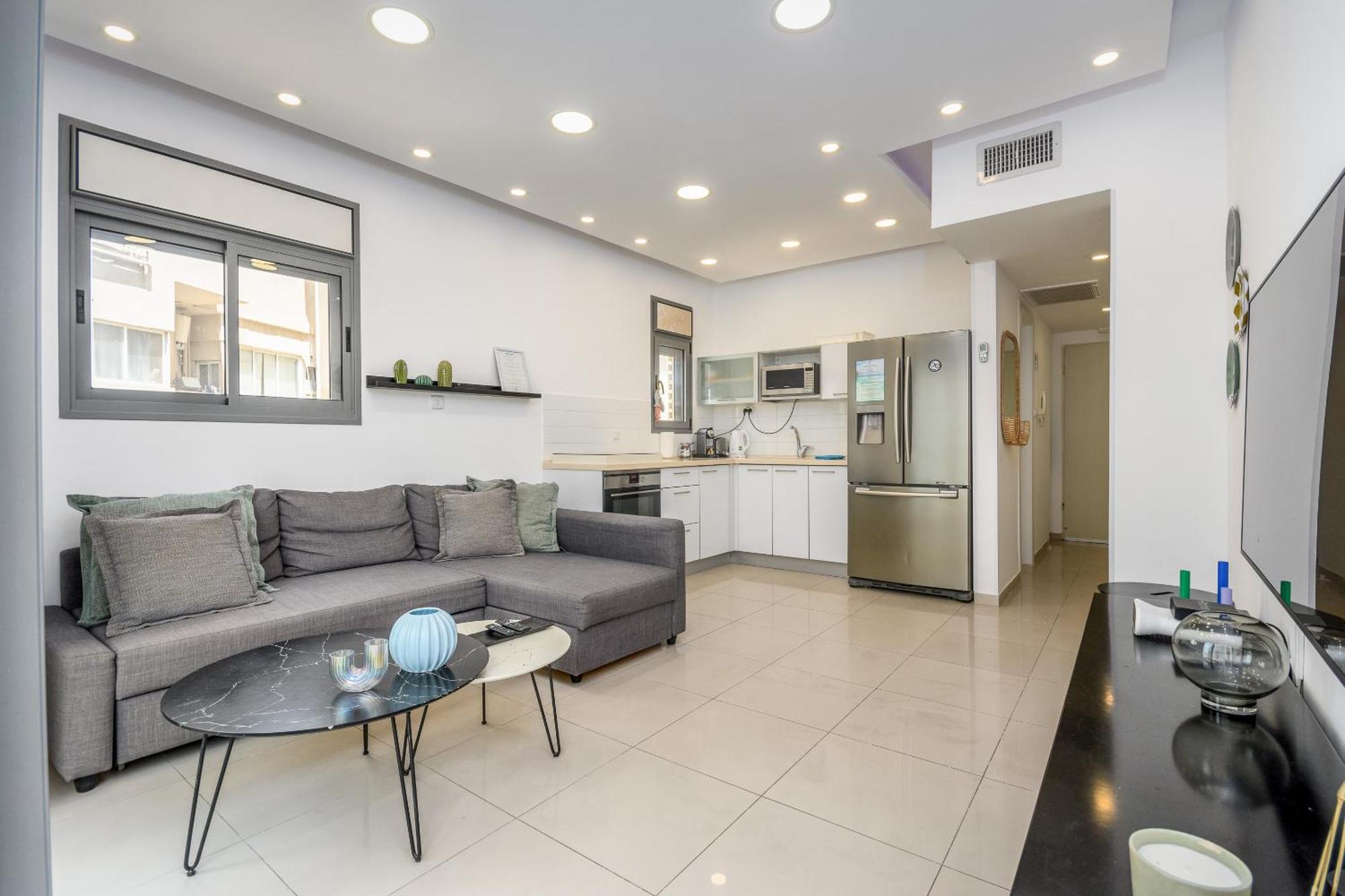 Very Nice 1 Bdr Apartment 2 Min From The Beach ! Tel Aviv Bagian luar foto