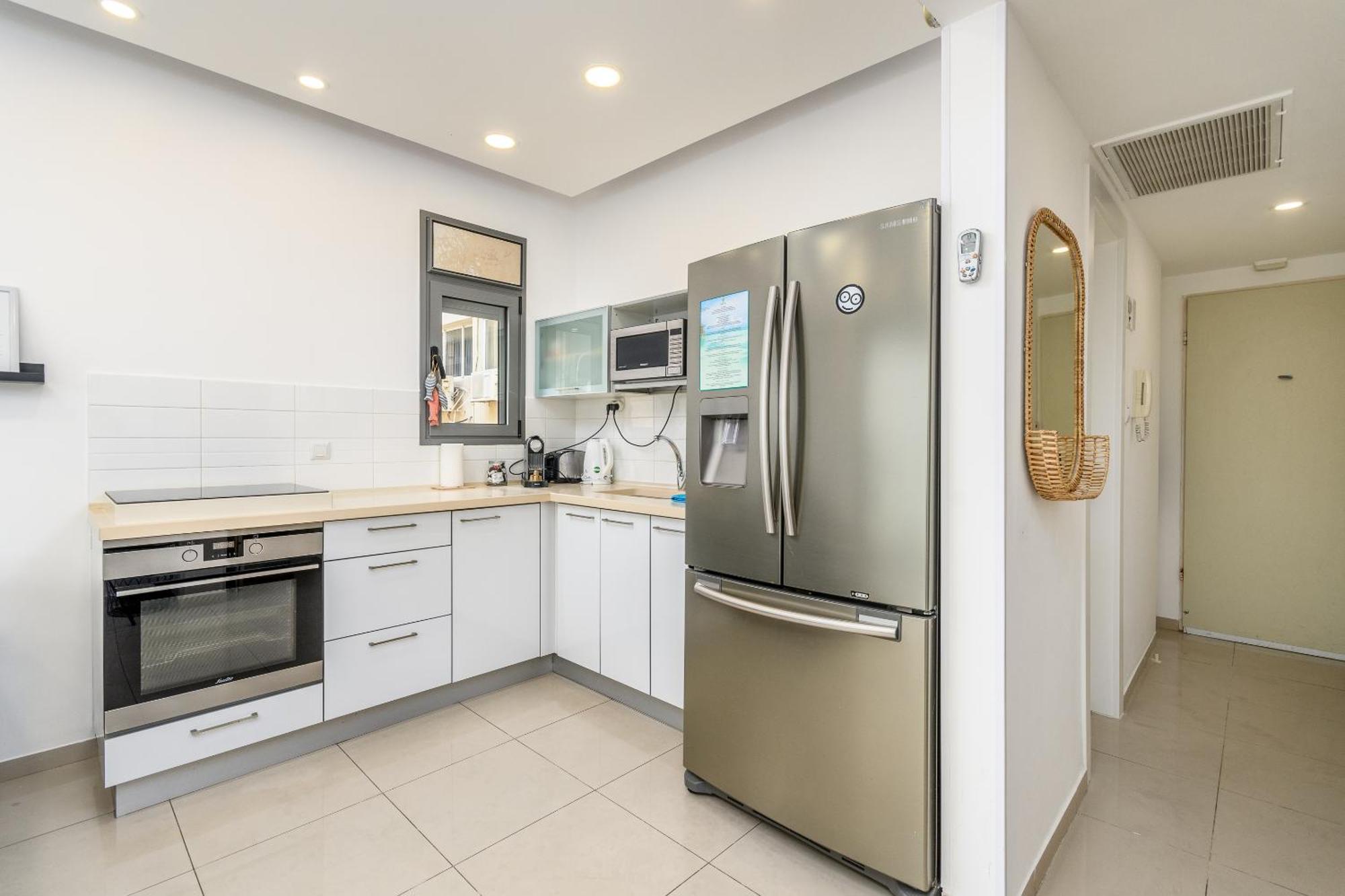 Very Nice 1 Bdr Apartment 2 Min From The Beach ! Tel Aviv Bagian luar foto