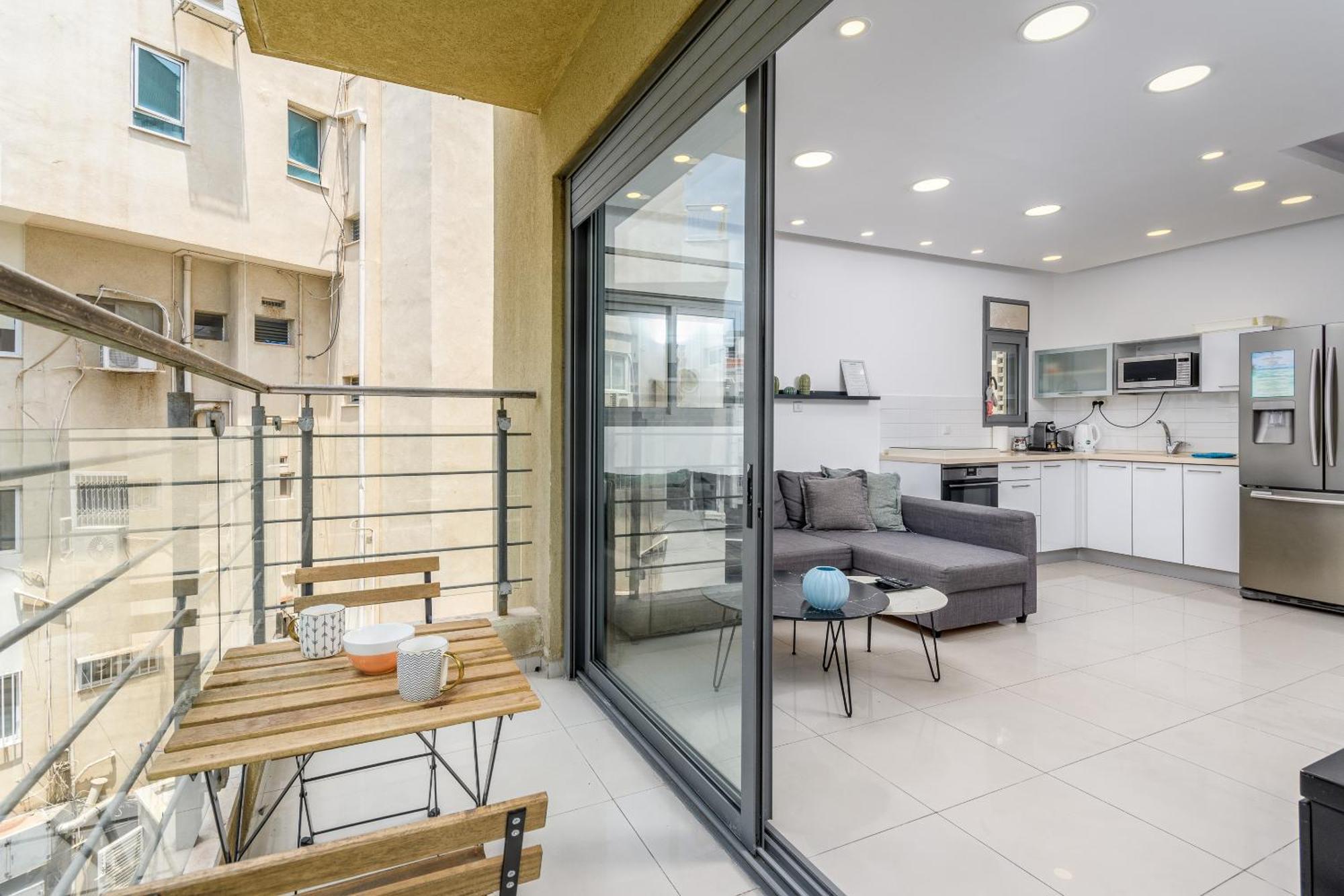 Very Nice 1 Bdr Apartment 2 Min From The Beach ! Tel Aviv Bagian luar foto